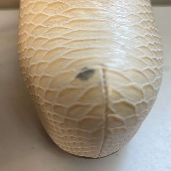 New JustFab Cream Heel - Size 10 - Picture 3 of 4